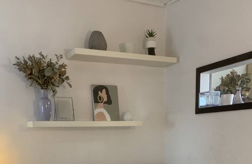 De Lorimier Apartment | Vrbo Property