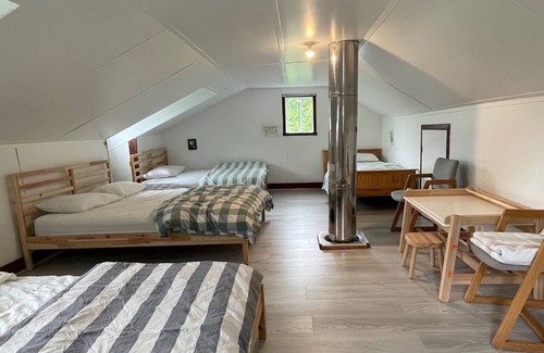 Saint-Luc-de-Bellechasse Cabin | Vrbo Property