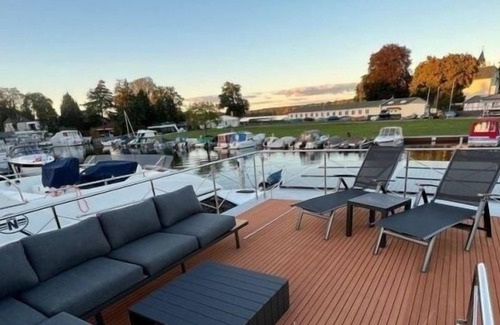 Schmoeckwitz Apartment | Vrbo Property