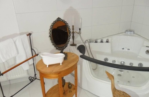 Lam Apartment | Vrbo Property