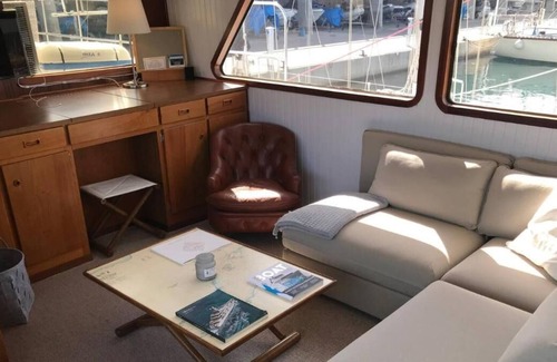 La Vila Olimpica del Poblenou Boat Rental | Vrbo Property