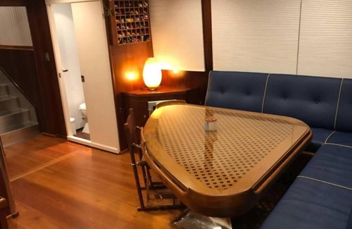 La Vila Olimpica del Poblenou Boat Rental | Vrbo Property