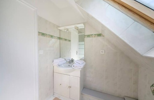 Arcueil House | Vrbo Property