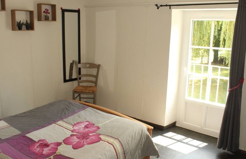 La Jaudonniere Cottage | Vrbo Property