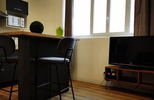 Baille Apartment | Vrbo Property