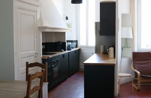 6th Arrondissement Apartment | Vrbo Property