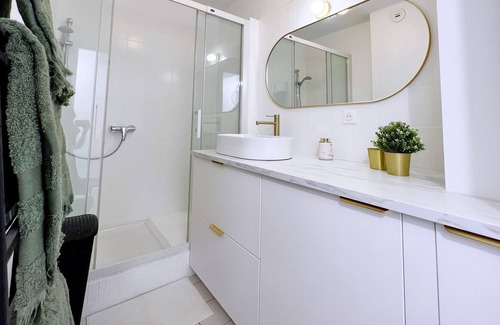 Orsay Apartment | Vrbo Property