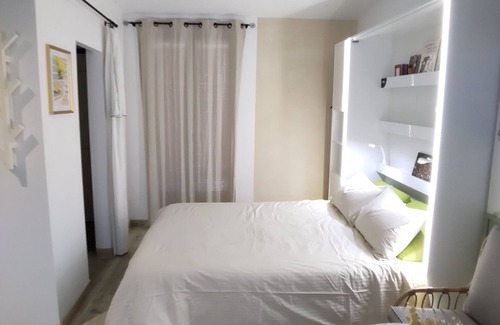 Saint - Michel Apartment | Vrbo Property