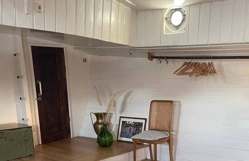 Amsterdam West Boat Rental | Vrbo Property