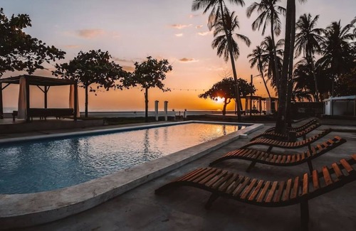 La Libertad Villa | Vrbo Property