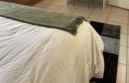 Taku - Campbell Apartment | Vrbo Property
