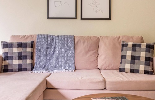Lloyd District Apartment | Vrbo Property