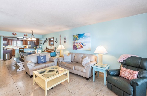 Ono Island Condo | VRBO Rated #1 Sandy Key 424 Includes ground floor storage with chairs & umbrella