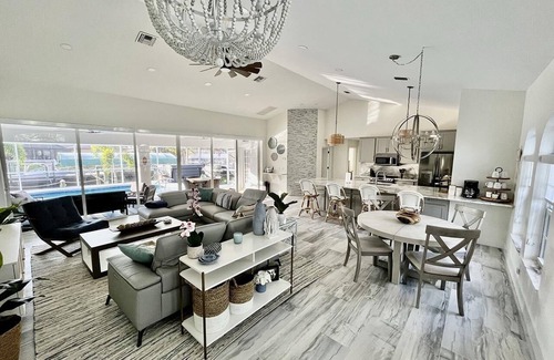 Caloosahatchee Villa | VRCC Villa Mosa