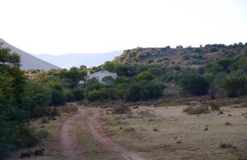 Camdeboo Apartment | Vrede Fountain House Farm Stay