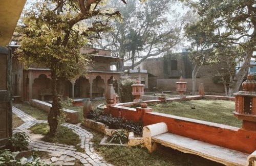 Vrindavan Hotel | Vrinda Kunja Ashram
