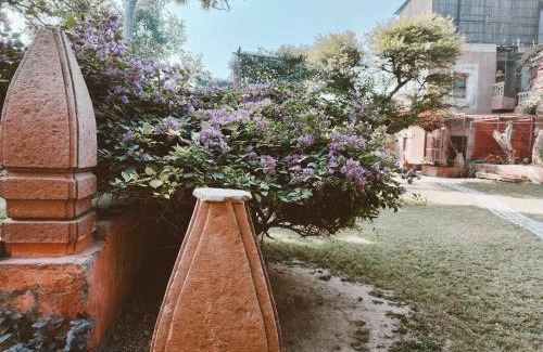 Vrindavan Hotel | Vrinda Kunja Ashram
