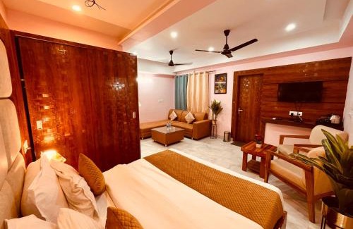 Bilhaur Hotel | Vrindavan Dreams Hotel & Suites