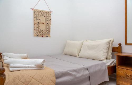 Aperathos Apartment | Vrodos Authetic Traditional Cycladic Home