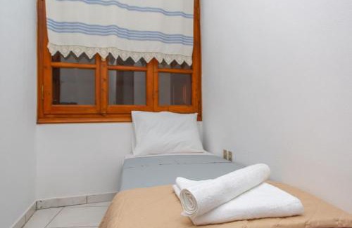 Aperathos Apartment | Vrodos Authetic Traditional Cycladic Home