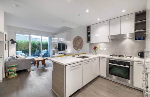 Fairview Condo | VRs Radius
