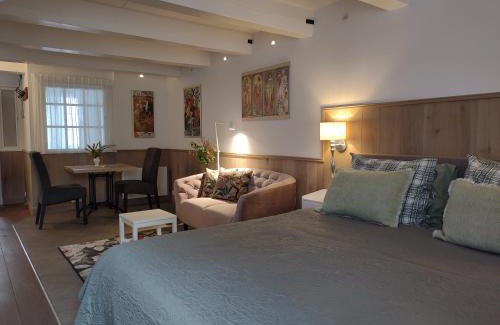 Abdij Apartment | VRYE HEERLYKHEYD (adults only) studio 2