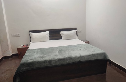Vrindavan Hotel | VS Residency