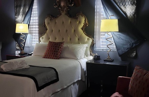 Old Louisville Hotel | Vu Guesthouse