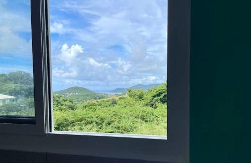 Sainte-Anne Apartment | Vue Mer Partielle, au Calme, Plages à 10 min, Parking gratuit