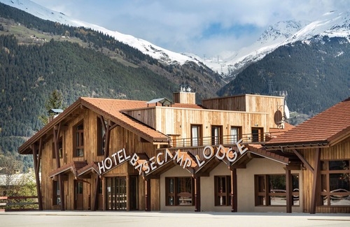 Bourg-Saint-Maurice Apartment | Vue Montagne! Chambre Cosy avec Wi-Fi + TV | By LeaveTown