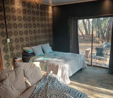 Hartbeespoort Apartment | Vulture's View 8
