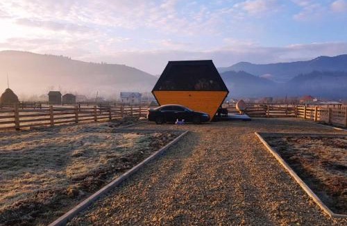 Verkhovyna House | Vulyk Guesthouse
