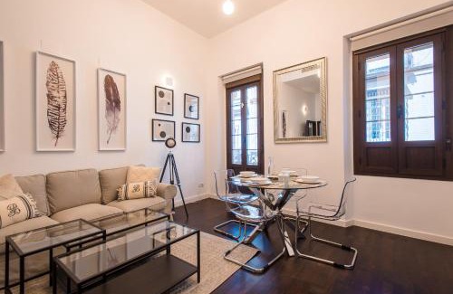 San Vicente Apartment | VUT PUERTA REAL - Free PARKING