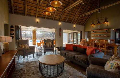 Hoedspruit Resort | Vuyani Marula Lodge