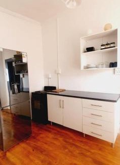Port Elizabeth Central House | Vuyomat Guest House 1