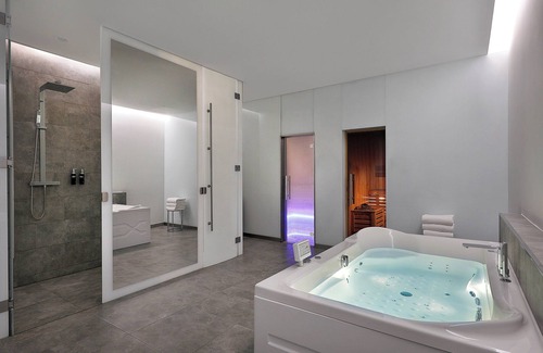 Abu Dhabi Hotel | W Abu Dhabi - Yas Island
