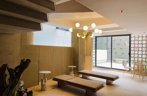 Calle 100 Apartment | w Artistic Loft in Unique Building