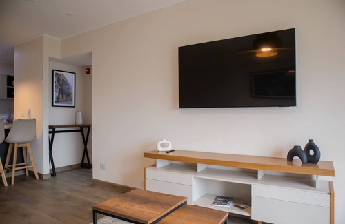 Miraflores Apartment | w Awesome 2BR Apartment in Miraflores