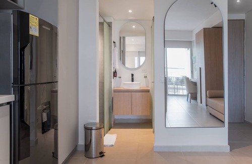 Urbanizacion Eliana Apartment | w Comfortable Loft w Balcony in Crespo