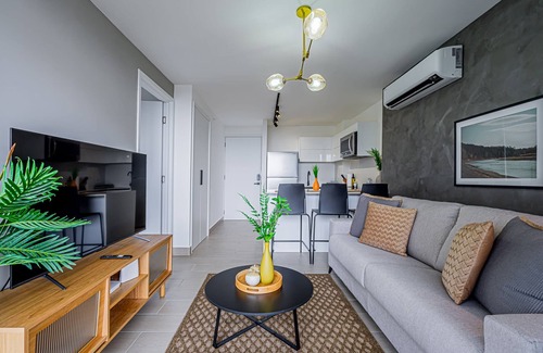 San Francisco Apartment | w Elegant 1BR With Balcony in San Francisco