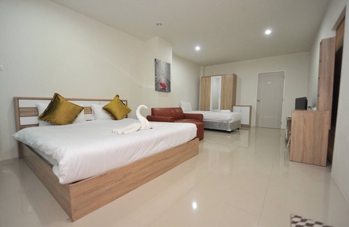 Mai Khao Hotel | W Hostel