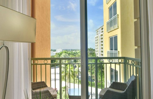 Key Biscayne Condo | W Hotel SOUTH BEACH 1B RESIDENCE w/OCEAN VIEW - 909