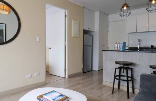 Barranco Apartment | w Iluminating 1BR w AC Near Central Restaurante