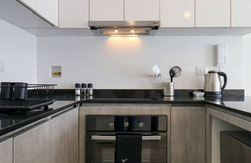 Barranco Apartment | w Iluminating 1BR w AC Near Central Restaurante