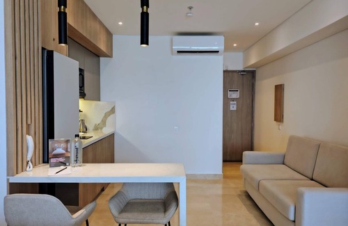 Urbanizacion Eliana Apartment | w Luxurious Loft w Balcony in Crespo
