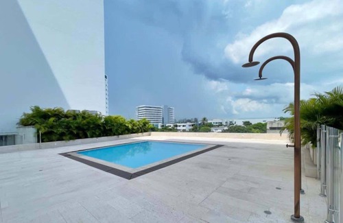 Urbanizacion Eliana Apartment | w Luxurious Loft w Balcony in Crespo
