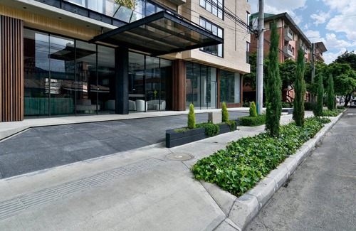 Usaquen Apartment | w Luxurious Loft w/Modern Balcony in Unicentro