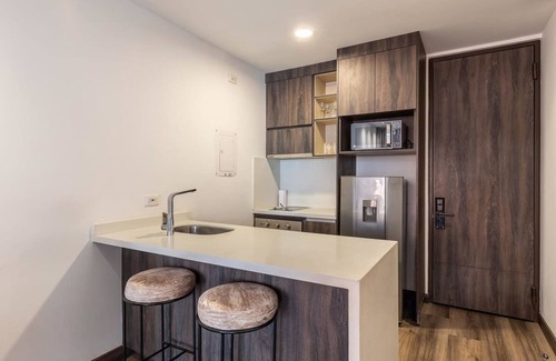 Chico Norte III Apartment | w Luxury 1BR w Great Terrace in Chico