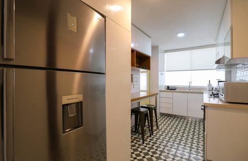 Chacarilla-Santa Cruz Apartment | w Luxury 2BR in Blas Cerde a San Isidro