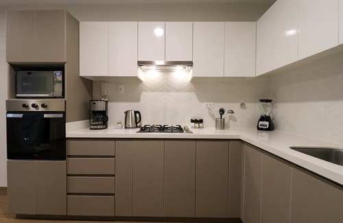 Santa Cruz Apartment | w Majestic 2BR w Balcony in Miraflores